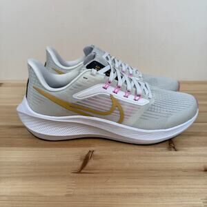 Nike Pegasus 39 Road Running Shoes Womens 8 White Pure Platinum Pink Spell Wheat